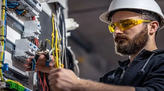 Professional Electrician -13 Electrician Courses Bundle